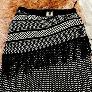 Gently used bcbgmaxazria fringe skirt